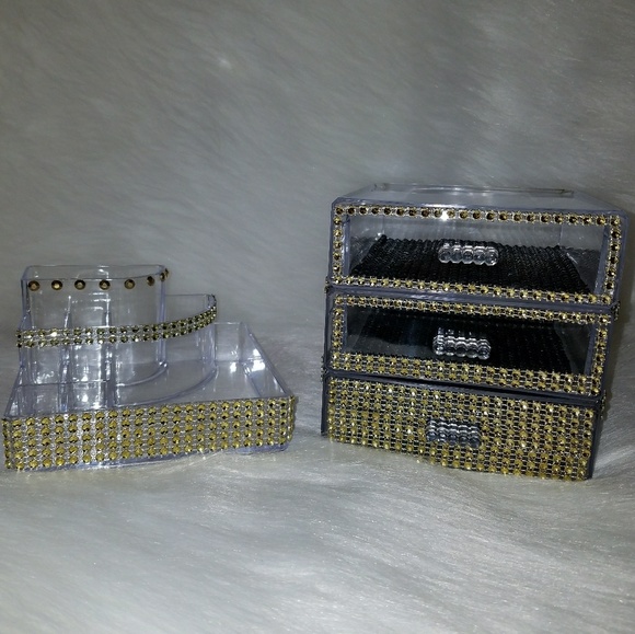 Makeup Organizer - Picture 2 of 4